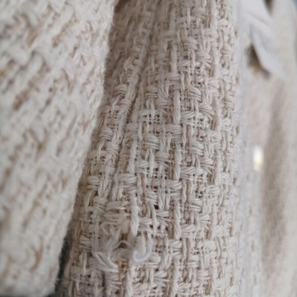 Off-white top - Picture 9 of 9